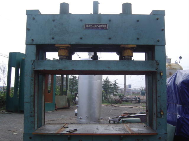 ɽ����������ʽ�䉺�C.400��