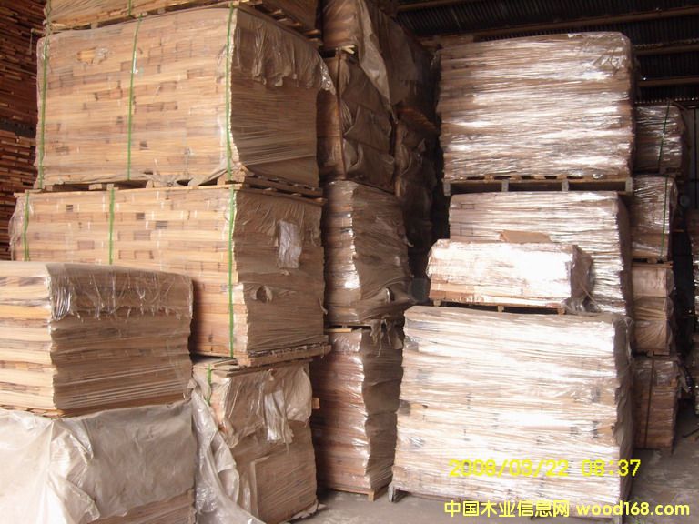 �c���鿴����ΰ�Ŵ�DƬ