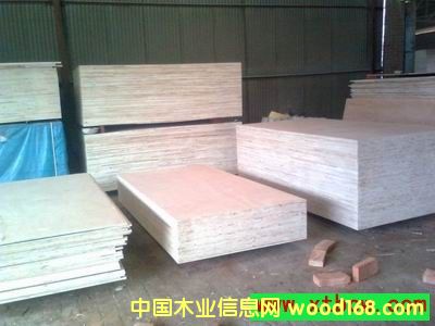 �c(di��n)���鿴��(x��)ľ����Ŵ�DƬ