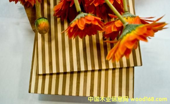 ���R��(c��)�����ĵ�Ԕ��(x��)��B