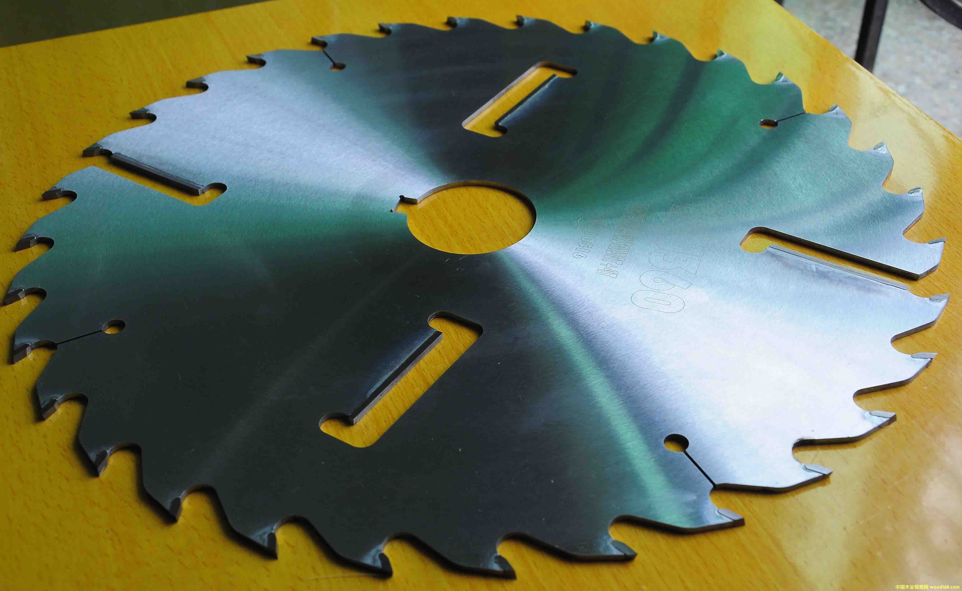 ���ε���Ƭ�