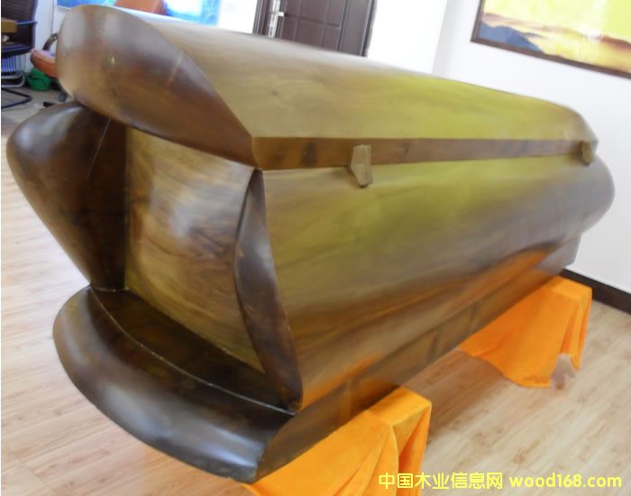 ��z�ľ�ײ�