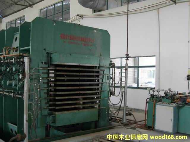 �c(di��n)���鿴����f(xi��)�M(j��n)�p���(c��)���C(j��)�Ŵ�DƬ