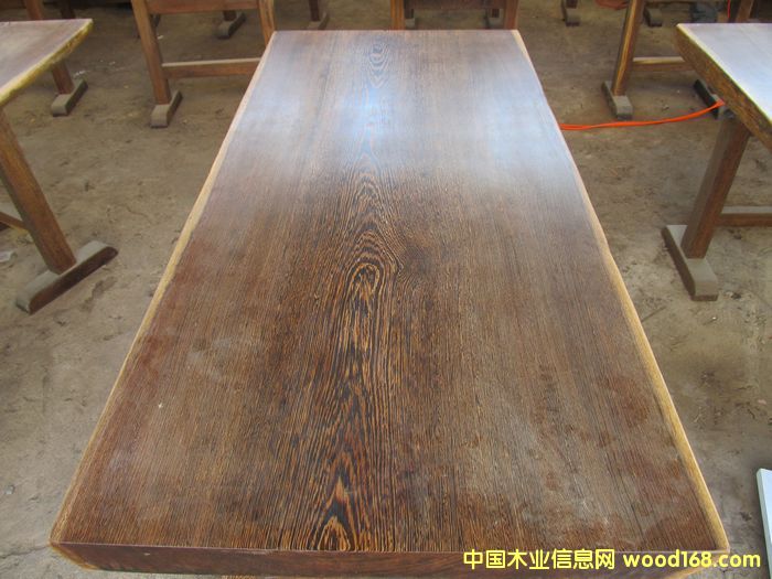 �����u��ľ���