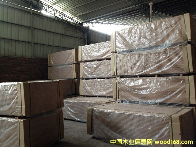 ���b��װ�ذ��z�ϰ�ľ�ذ���ذ��(f��)�ϵذ��Ԕ����B