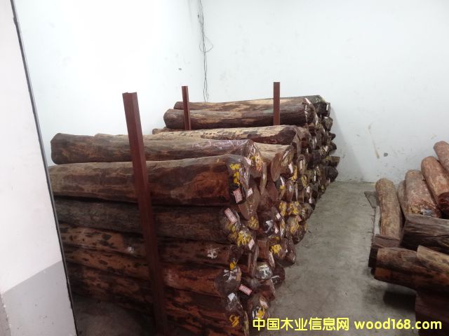 �Ჴ��С�~��̴