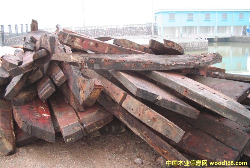 �ϴ�ľ��Ԕ��(x��)��B