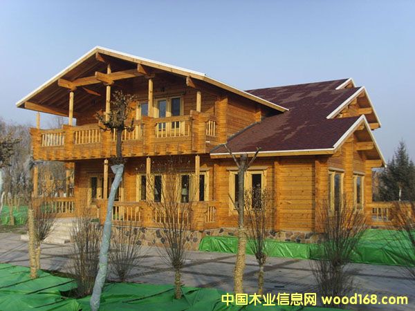 ��������ɭ��ľ��