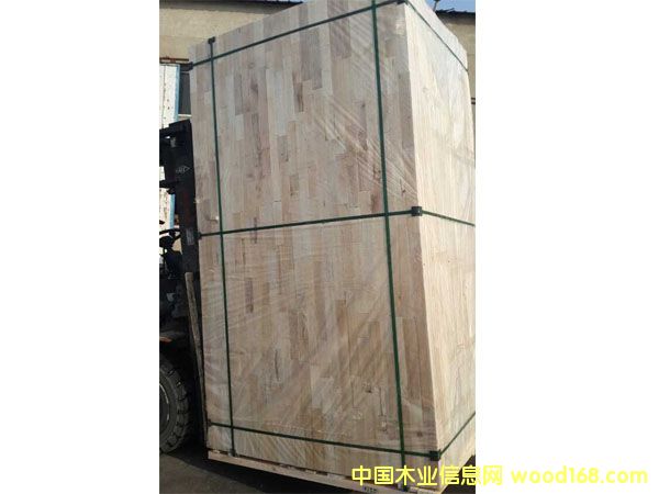 �R����о��