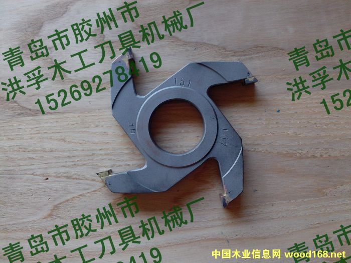 ���u���z���к���ľ�����ߙC(j��)е�S���X�͵�