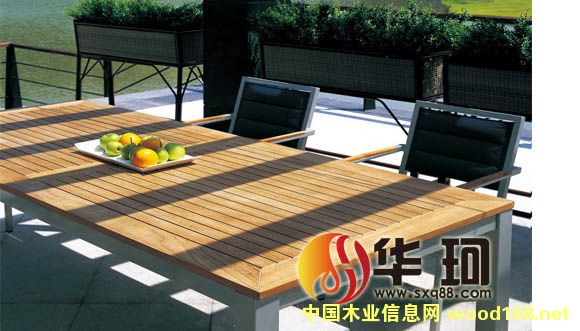 �߶ˑ���ľ��ˮ�����Ԕ��(x��)��B