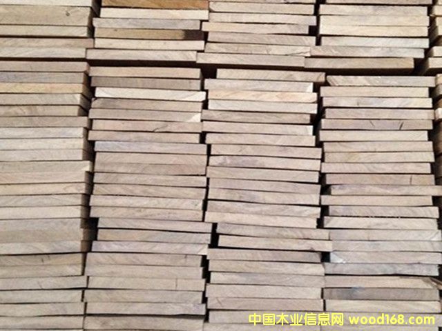 ����ľ��ľ��� �W���M(j��n)����һ��ľ��