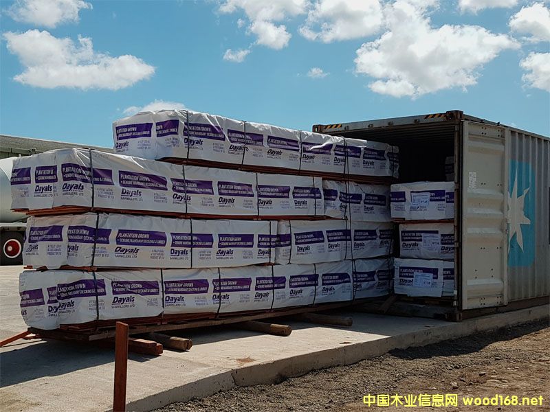 �S(ch��ng)��ֱ�N(xi��o) �M(j��n)����ľ