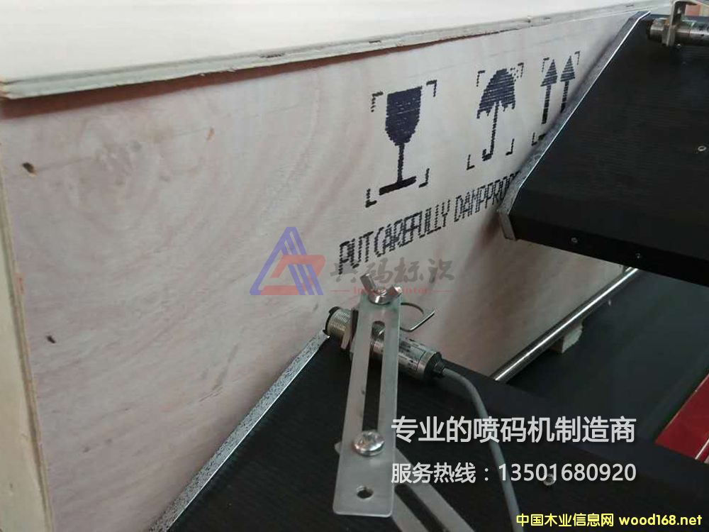 �c���鿴���Kľ�䇊�a�C�Ŵ�DƬ