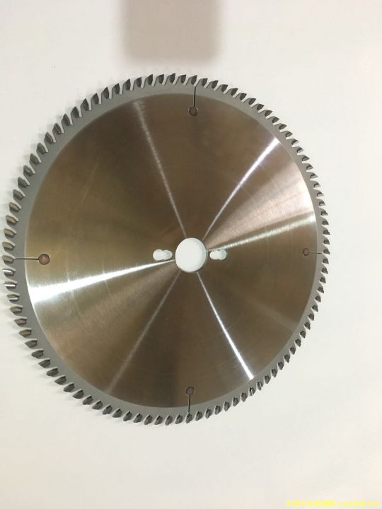 ��ľ�����Ƭ