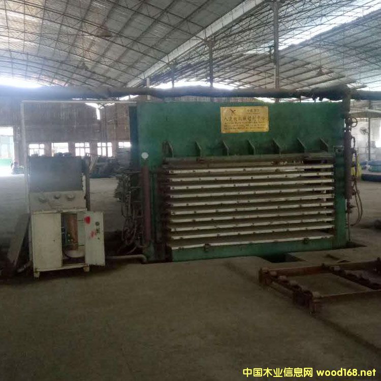 �ɝ��̹��a(ch��n)4*8��ʮ�Ӷ��ֶ��Ӱ�ቺ�C(j��)