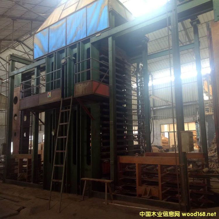 ��ɽ�a(ch��n)4x8��18��1600�����ֶ���ľ���ቺ�C(j��)