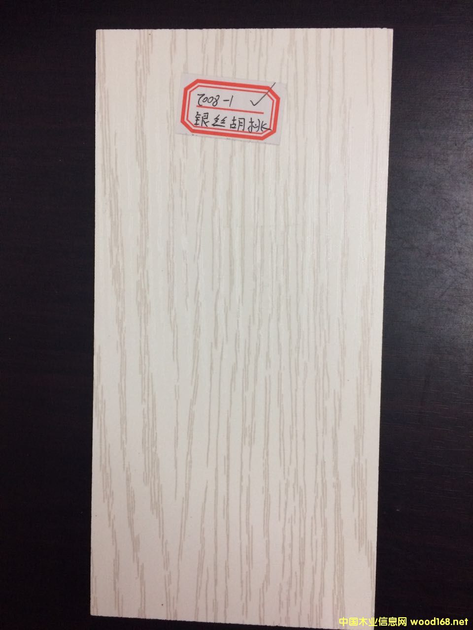 ���B(t��i)��-�y�z����